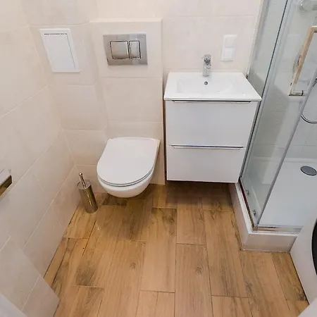 Chmielna Central 36 M2 Apartment Warsaw